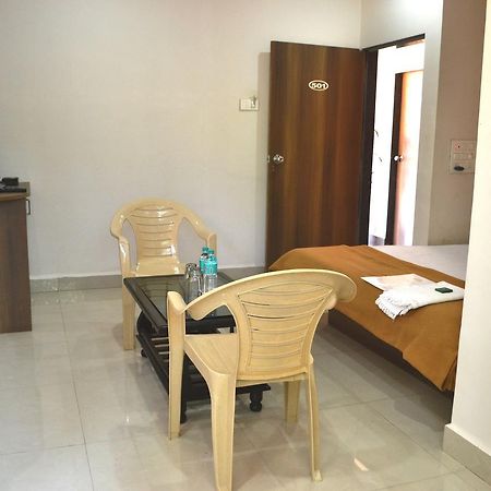 Prakruti Agro Farm Hotell Jawhār Eksteriør bilde