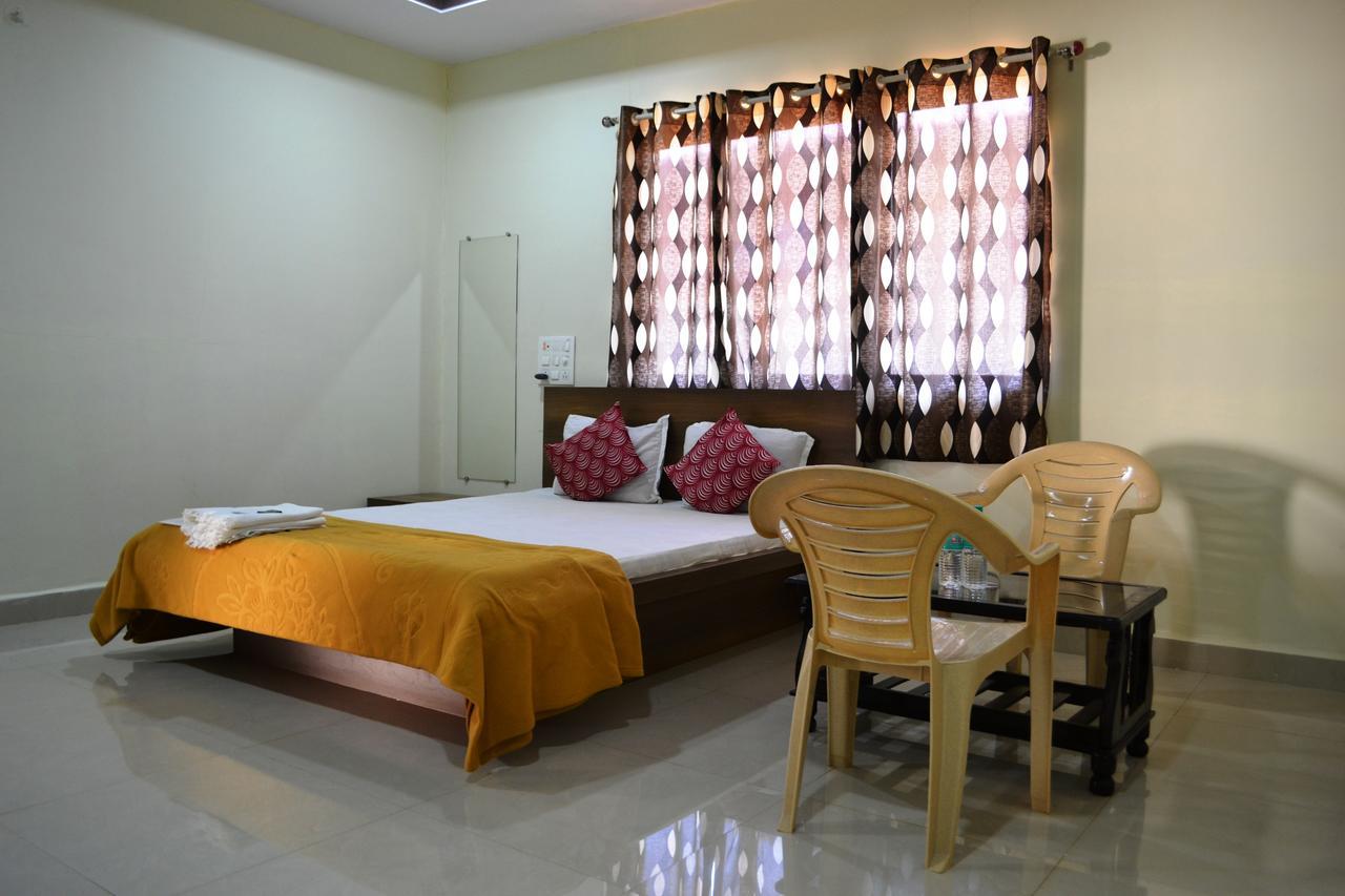 Prakruti Agro Farm Hotell Jawhār Eksteriør bilde