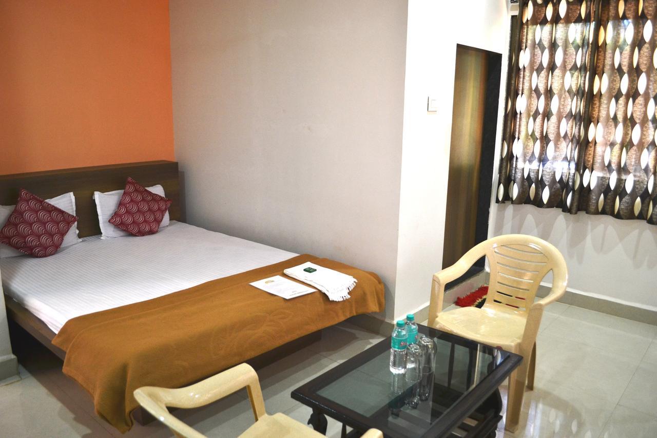 Prakruti Agro Farm Hotell Jawhār Eksteriør bilde